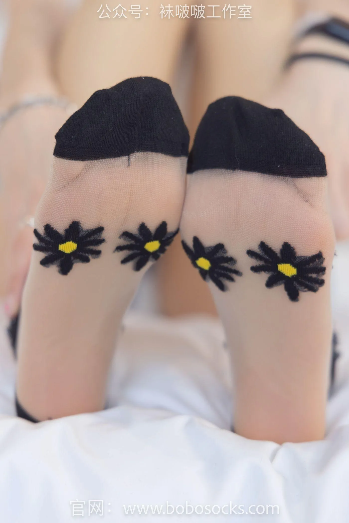 [BoBoSocks袜啵啵]NO.097 稚予-板鞋、玻璃丝短袜、肉丝 [140P]插图3